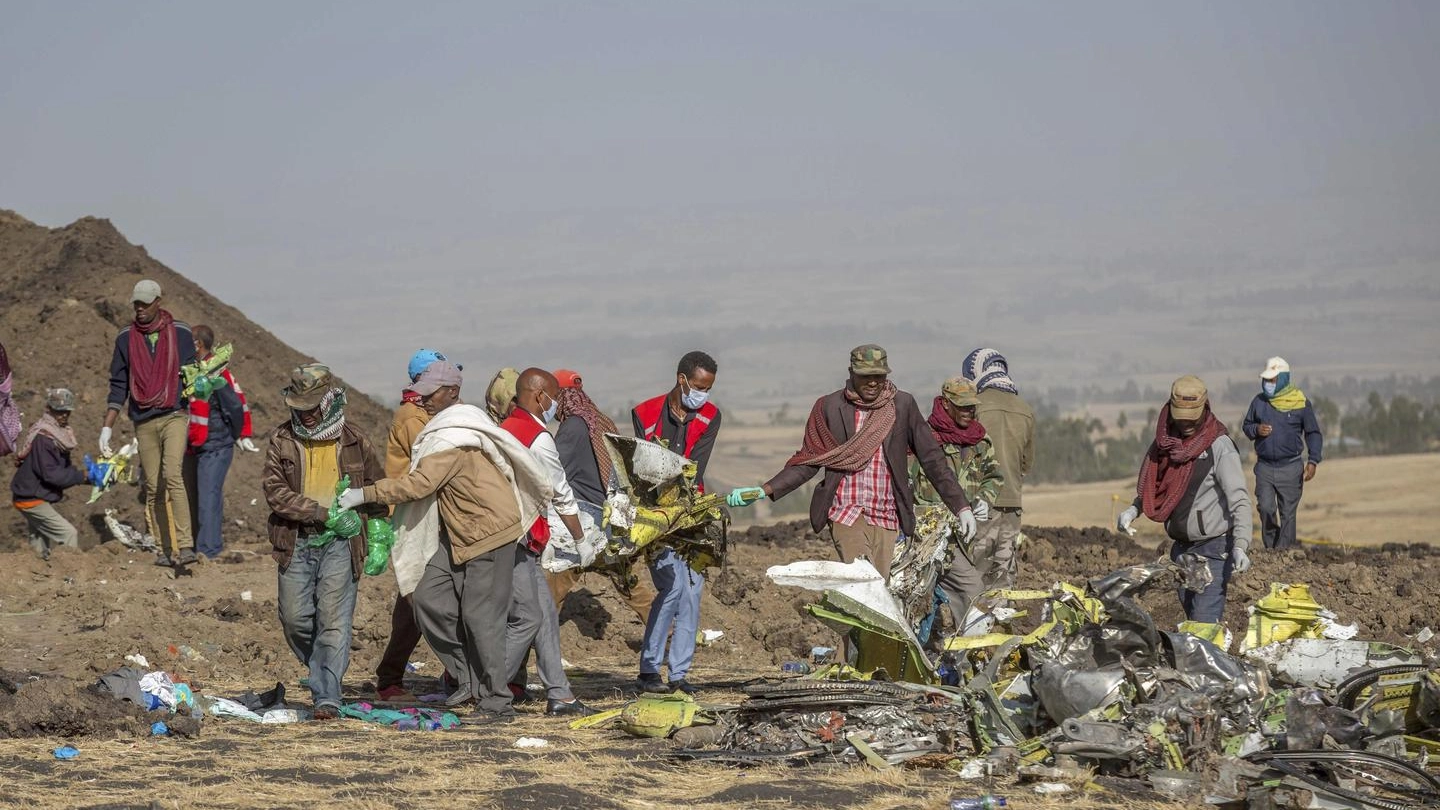 Il Boeing 737 Max8 schiantatosi in Etiopia: 157 morti (Ansa)