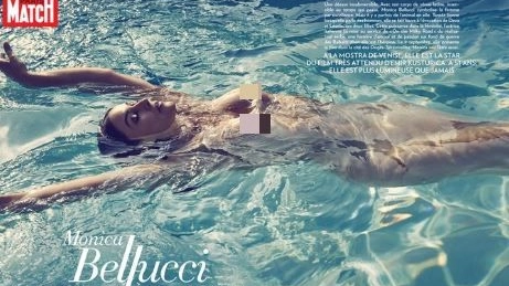 Monica Bellucci nuda su Paris Match