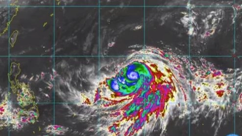 Il tifone Hagibis verso il Giappone. Immagine da Noaa Satellites, twitter 