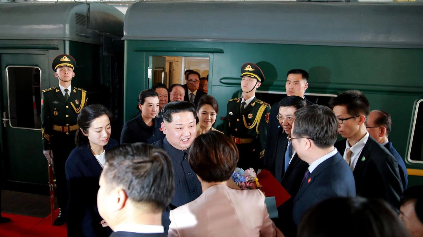 Kim Jong-un arrivato in treno a Pechino (Ansa)