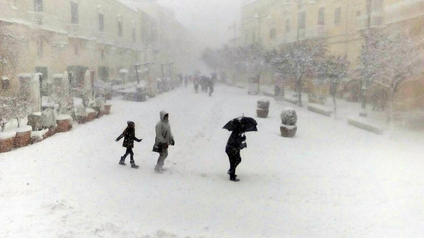 Meteo, bufere di neve a Matera. Previsioni confermate (Ansa)