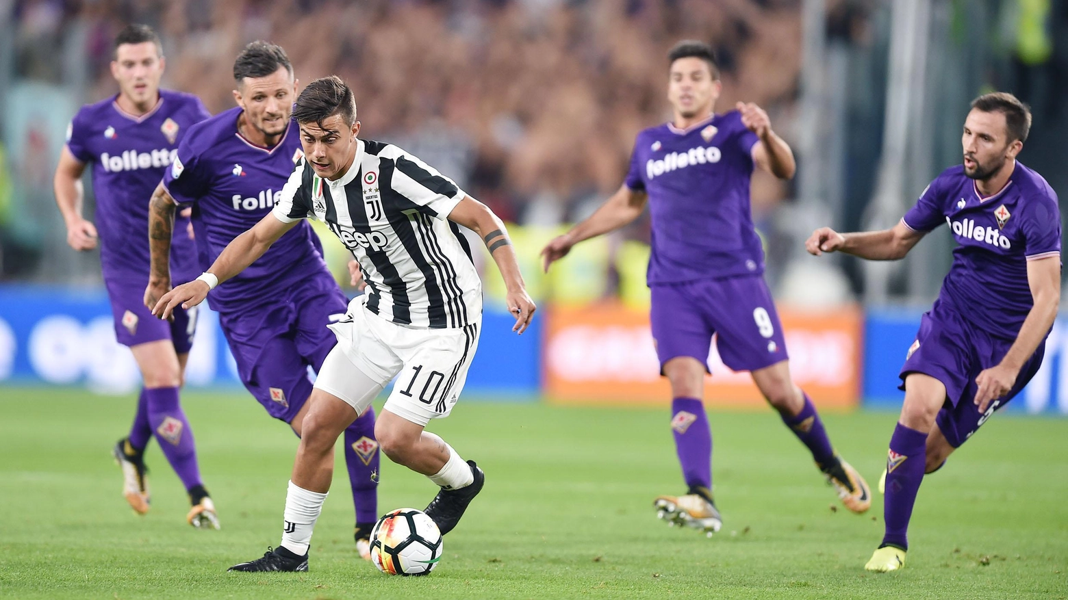 Una delle ultime sfide fra Juve e Fiorentina disputate a Torino