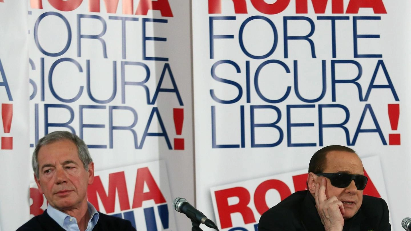 Guido Bertolaso e Silvio Berlusconi (Ansa)