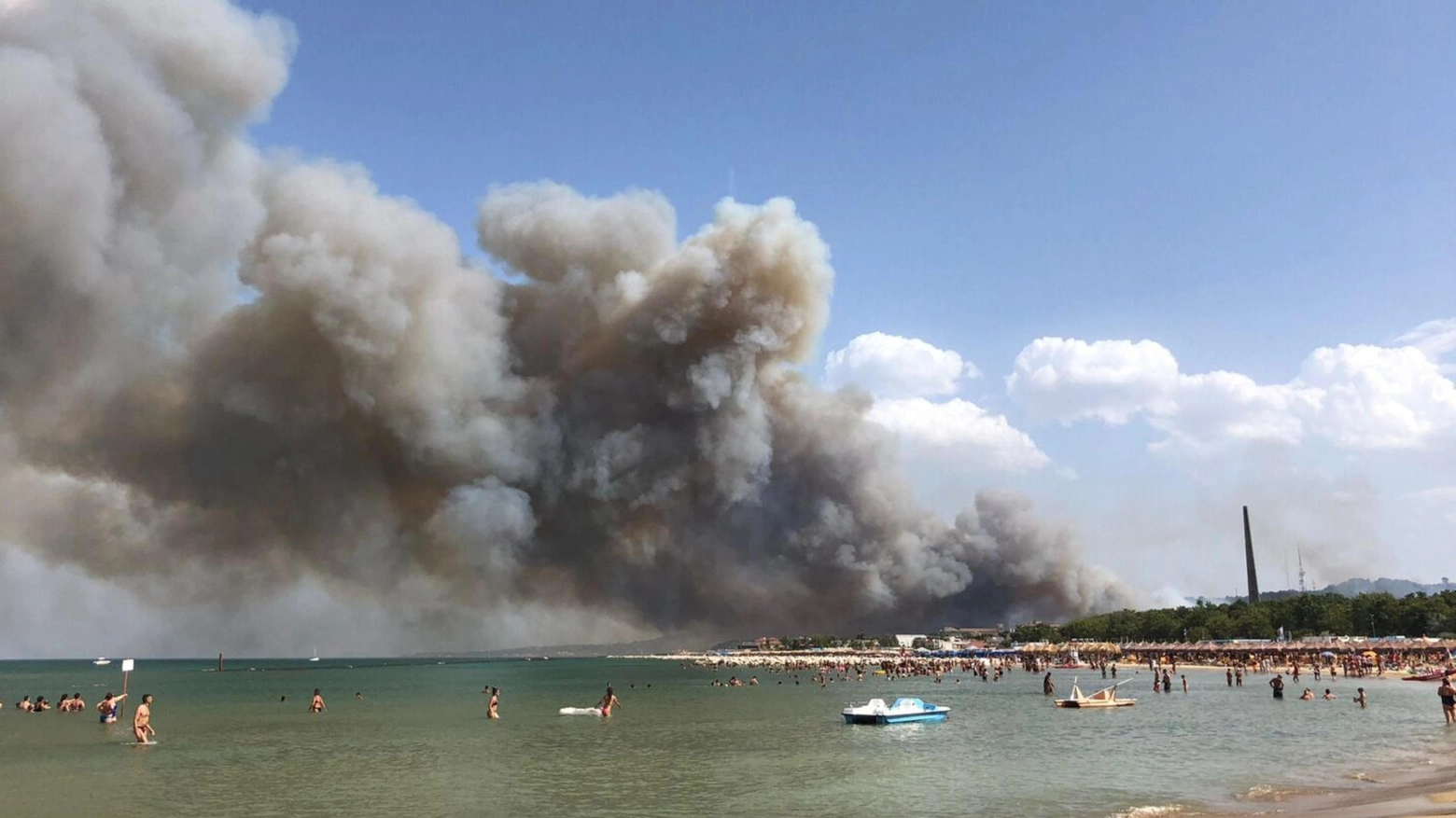 L'incendio di Pescara