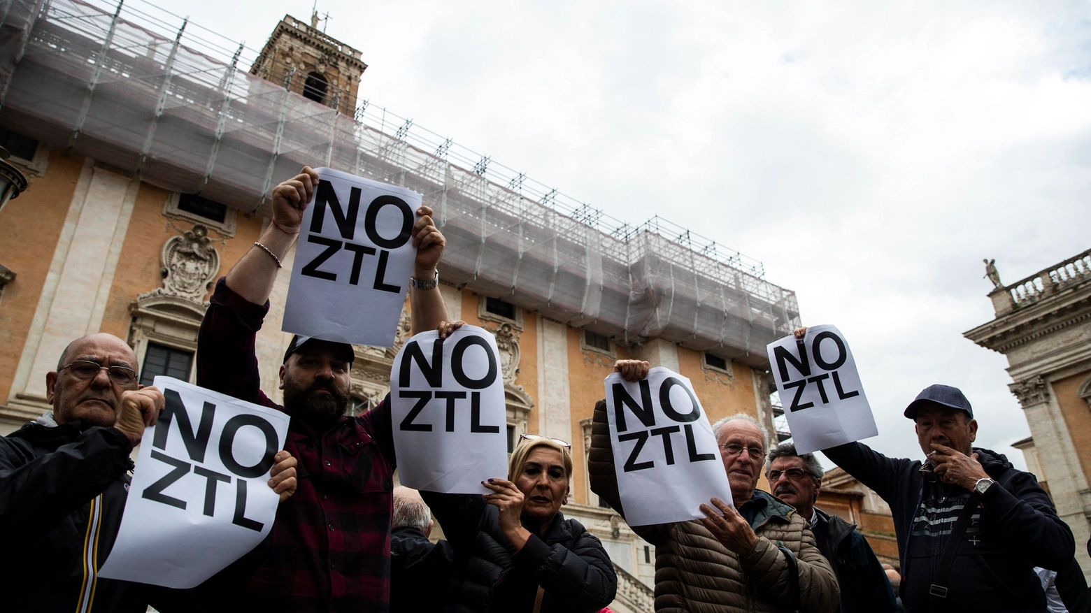 Nuova Ztl, contestazioni a Roma
