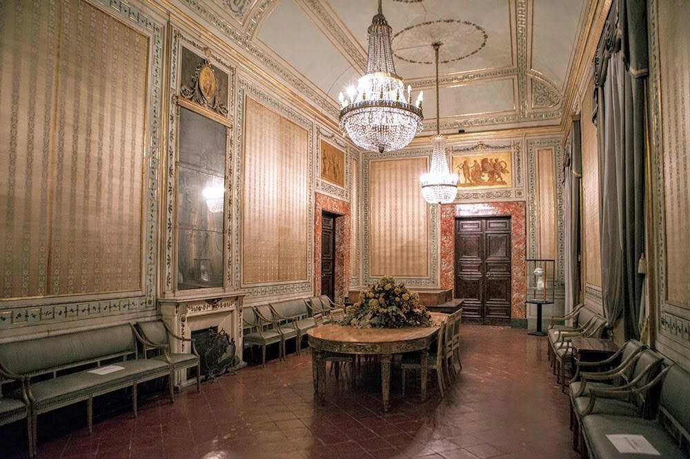 Palazzo Serra di Cassano a Napoli