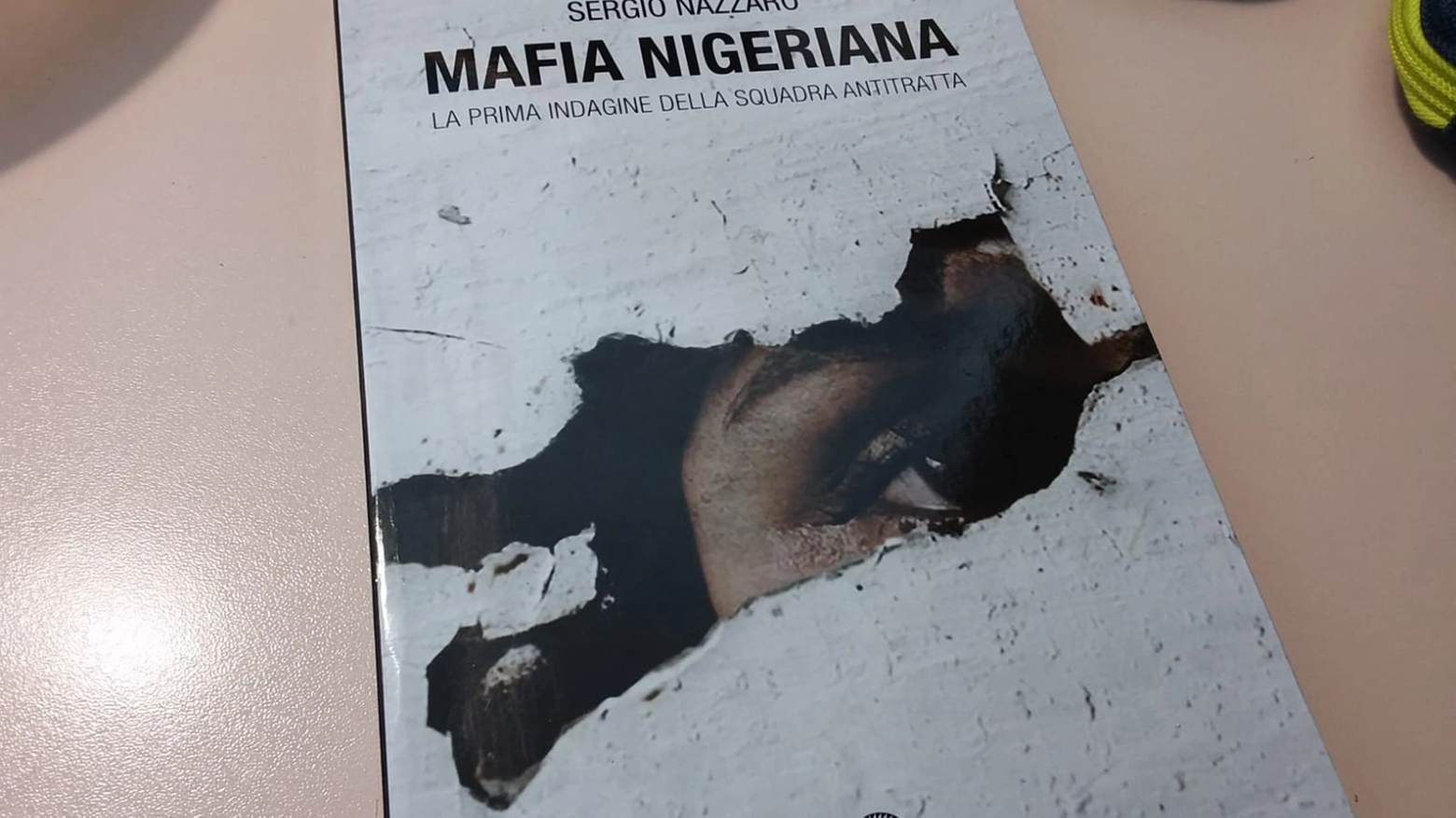 Mafia nigeriana, il nuovo libro di Sergio Nazzaro