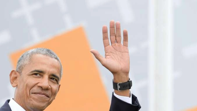 Folla per Obama Berlino, 'mondo a bivio'