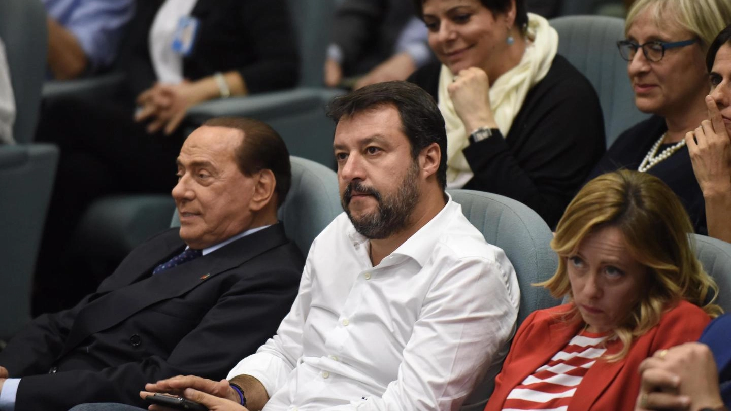 Salvini, Berlusconi e Meloni a Perugia (Ansa)