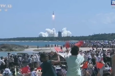 Il lancio del razzo contente il secondo modulo della stazione spaziale cinese