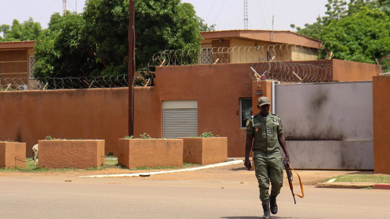 Niger, Giunta militare accusa Francia "prepara aggressione"