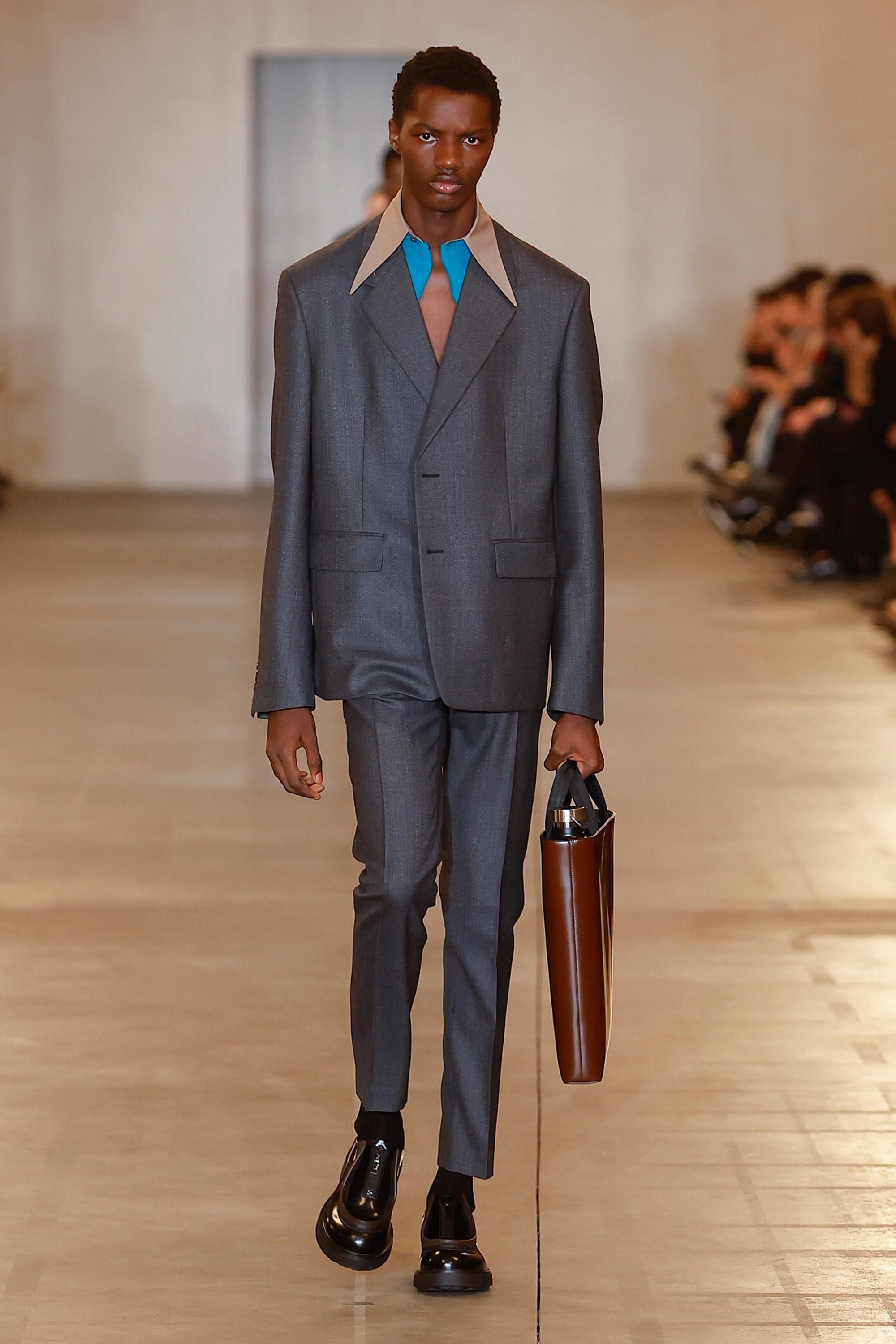 Moda essenzialit e semplicit le parole d ordine per l uomo