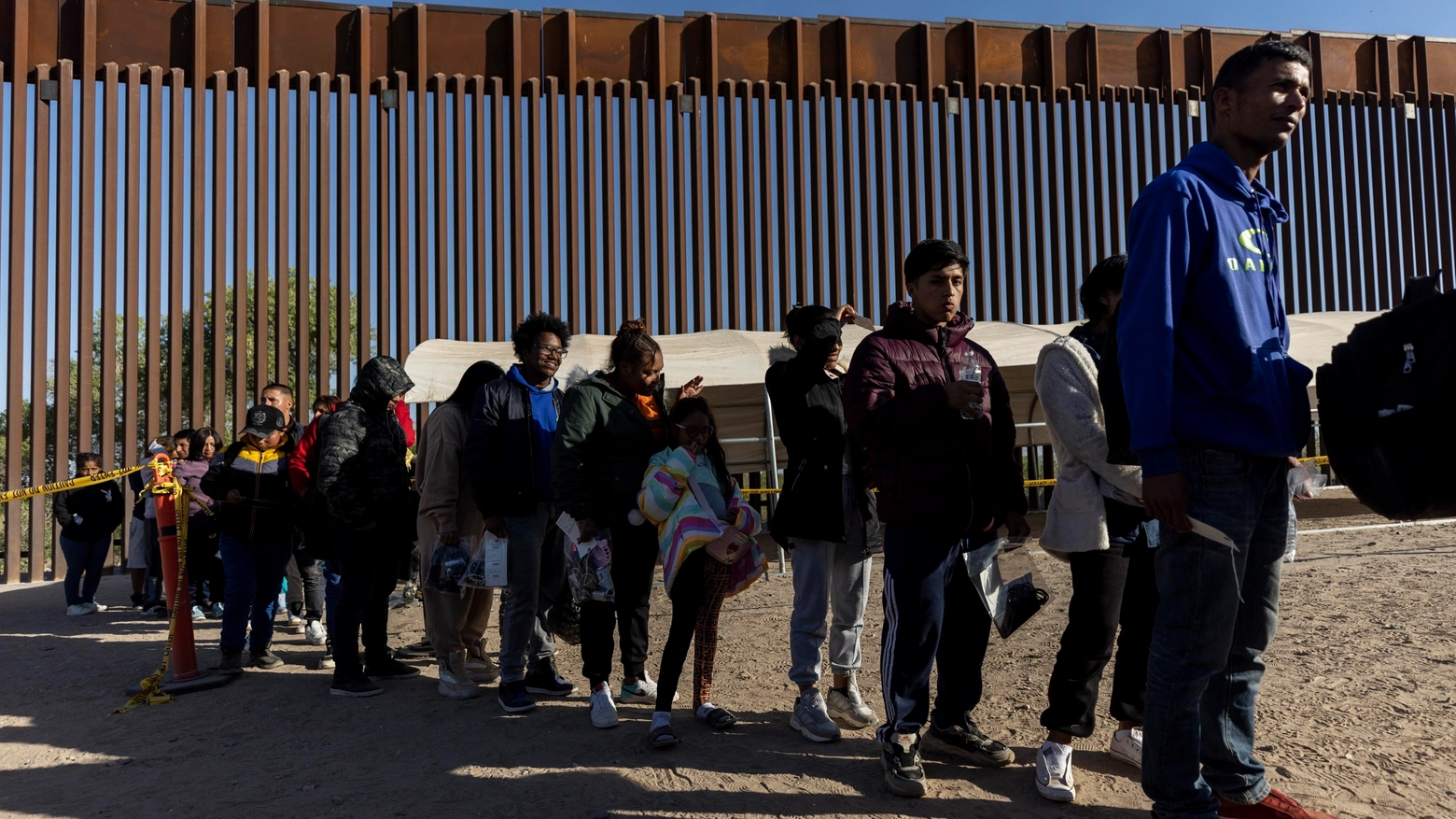Usa, migranti al confine col Messico