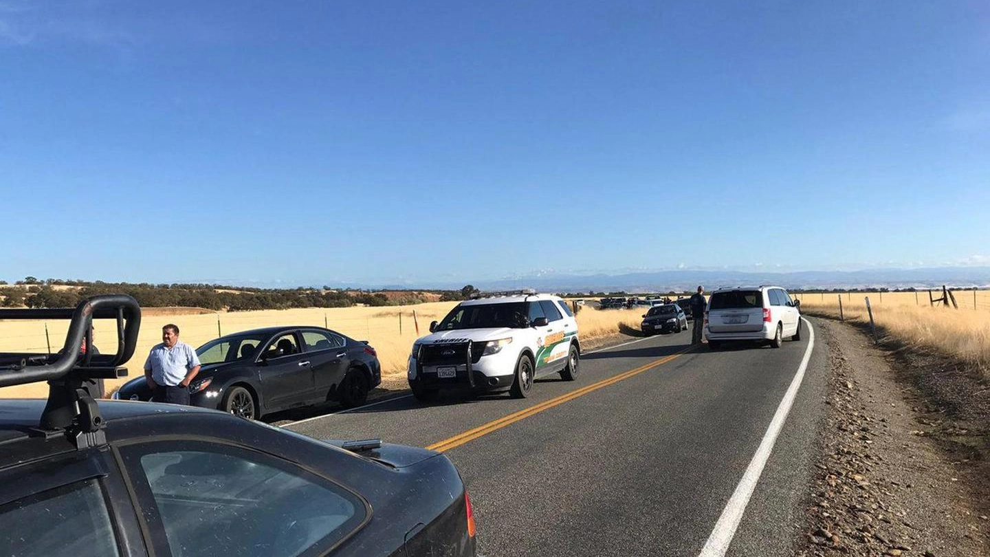 California, traffico bloccato dopo la sparatoria (Ansa)