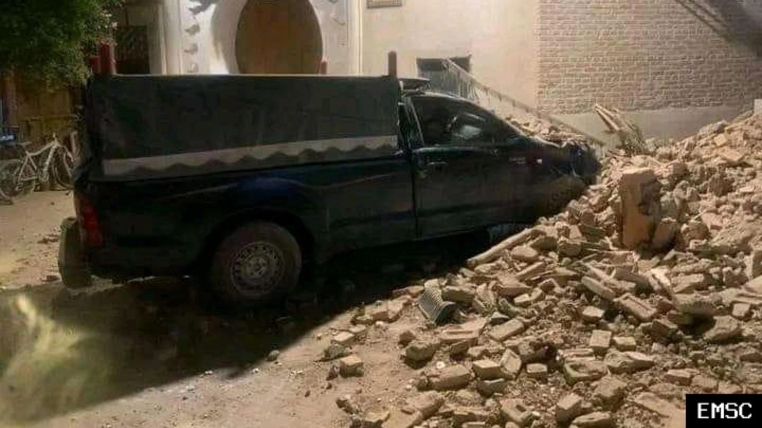 Salgono a oltre 2000 i morti per il sisma in Marocco