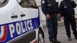 Parigi, 16enne muore  inseguito dalla polizia  Due agenti fermati