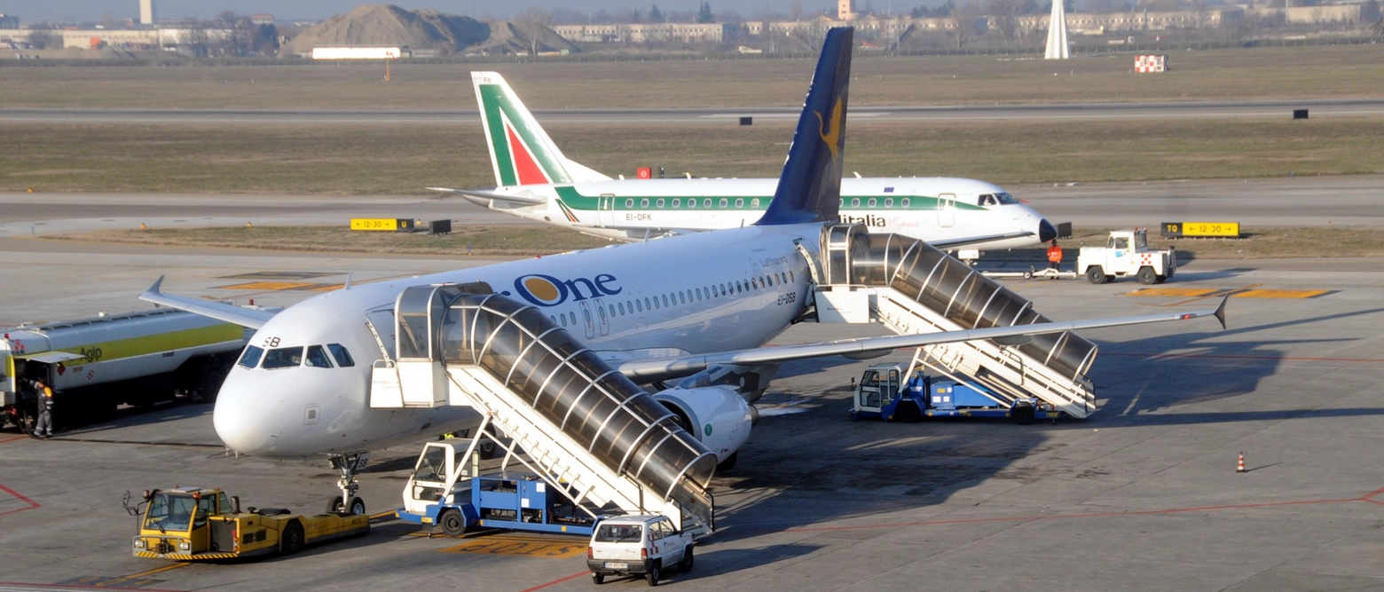 Traffico negli aeroporti italiani: ad aprile superati i livelli pre-Covid