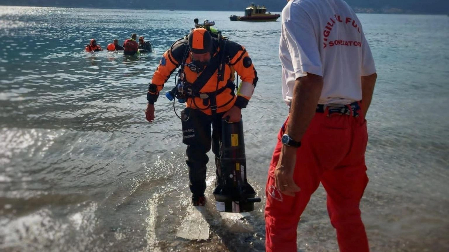 Morto 13enne recuperato a 10 metri profondità nel lago di Como