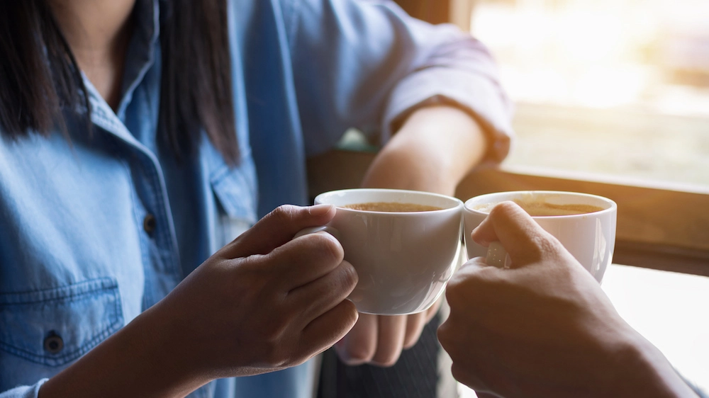 Uno studio sostiene che 8 caffè al giorno hanno effetto benefico - foto manop1984 istock