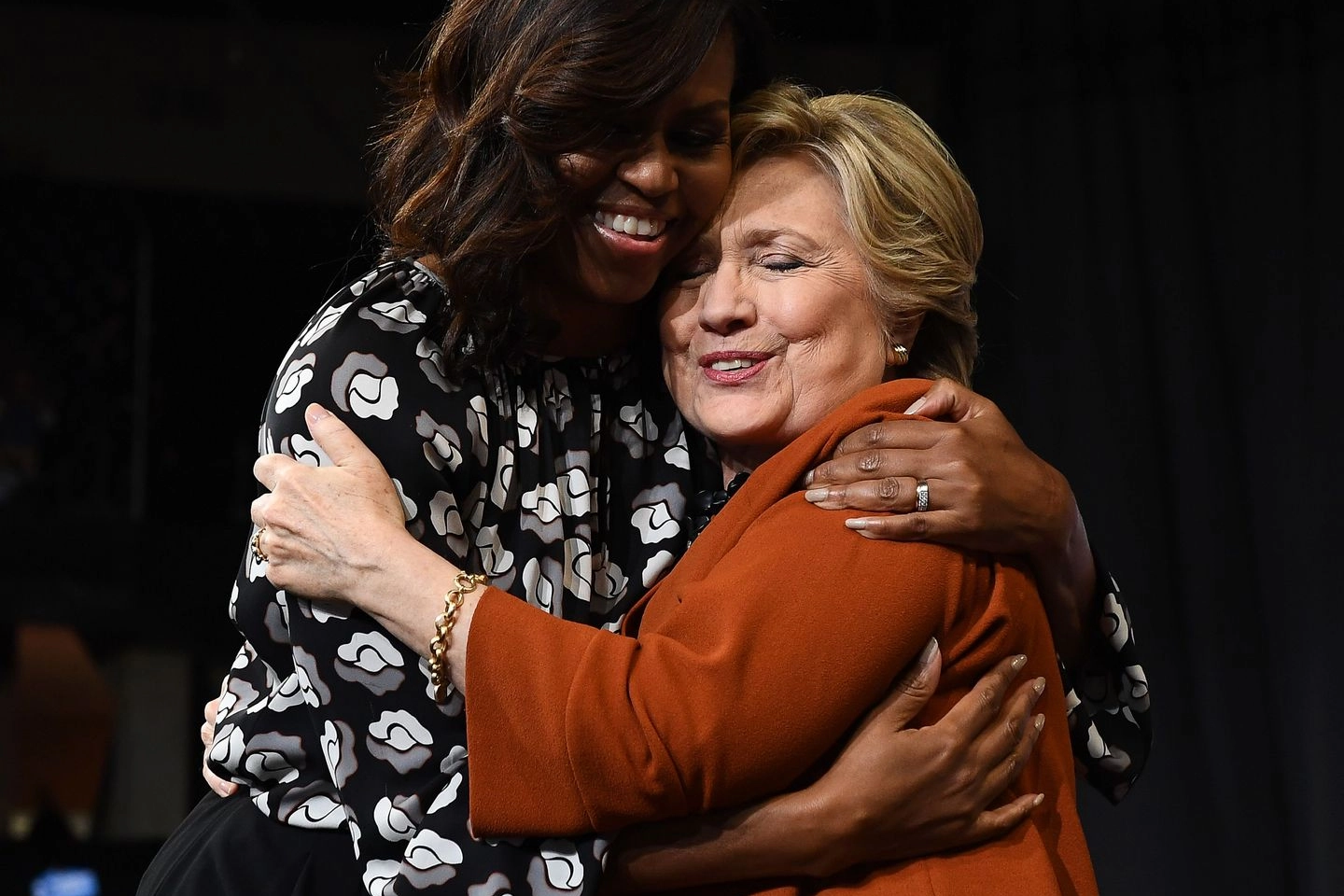 Michelle Obama e Hillary Clinton (Afp)