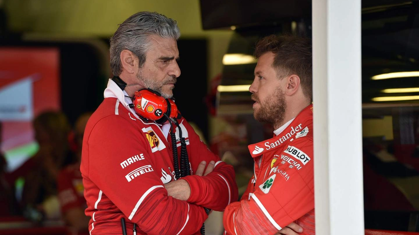 Formula 1 2017, Maurizio Arrivabene e Sebastian Vettel (Afp)