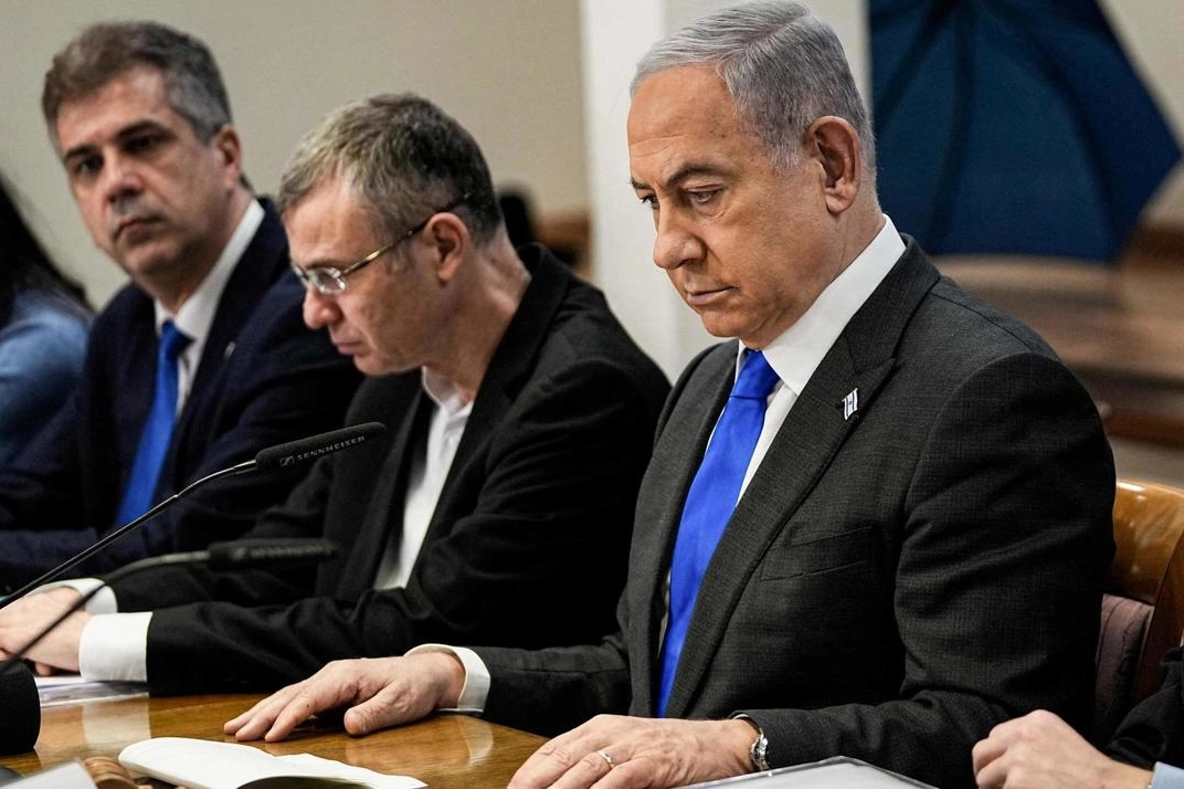Il primo ministro d’Israele, Benjamin Netanyahu, durante il gabinetto di guerra