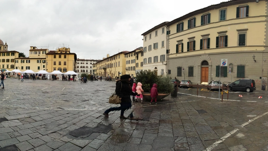 Pedonalizzazione di piazza del Carmine (foto Marco Mori/New Press Photo)