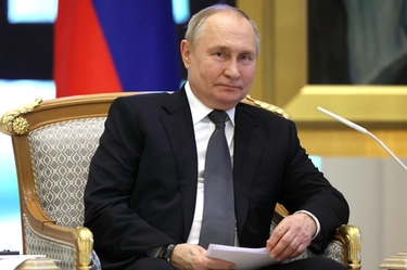 Guerra in Ucraina, Usa: “Putin non si fermerà a Kiev, attaccherà la Nato”. Zelensky al G7: “Mosca conta su crollo unità dell’Occidente”