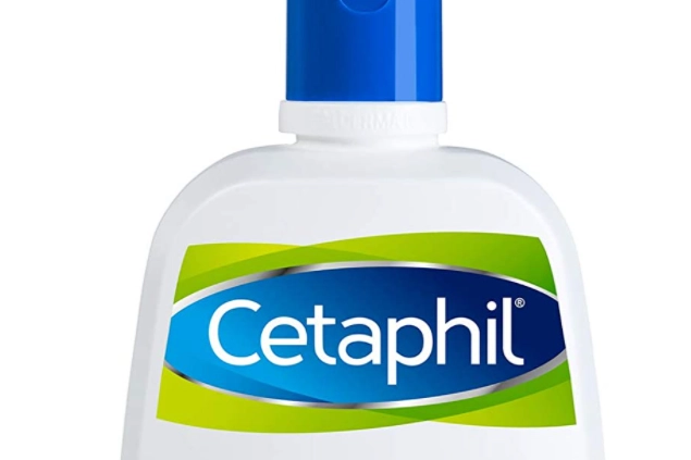 Cetaphil, Emulsione Detergente su amazon.com