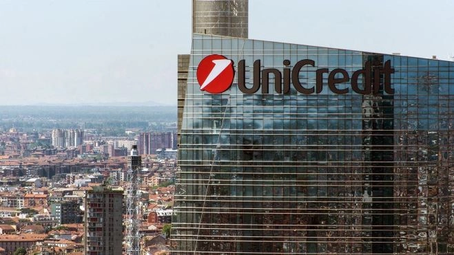UniCredit sostiene famiglie e imprese con un pacchetto da 10 miliardi