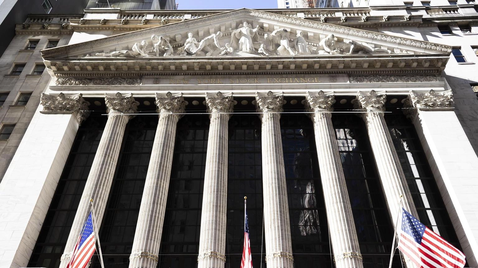 Wall Street apre contrastata, Dj +0,17%, Nasdaq -1,10%