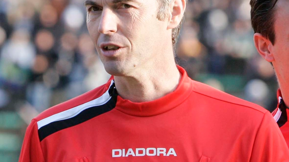 L'ex arbitro Stefano Farina è morto a 54 anni (Di Pietro)