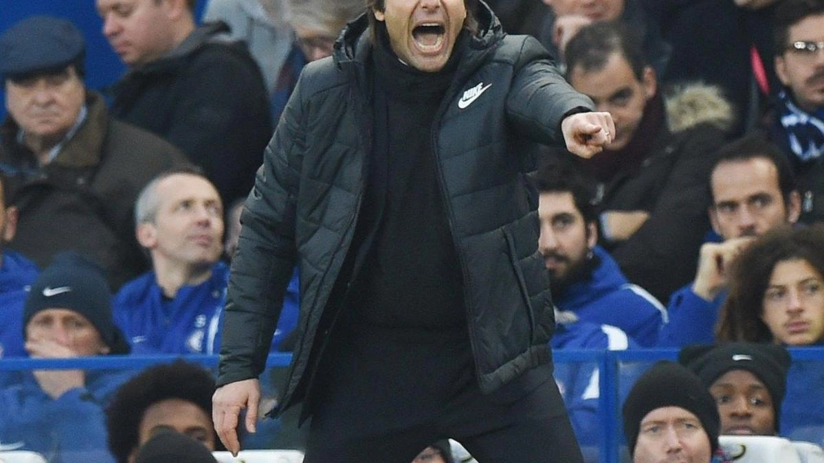 Antonio Conte sulla panchina del Chelsea (ANSA)
