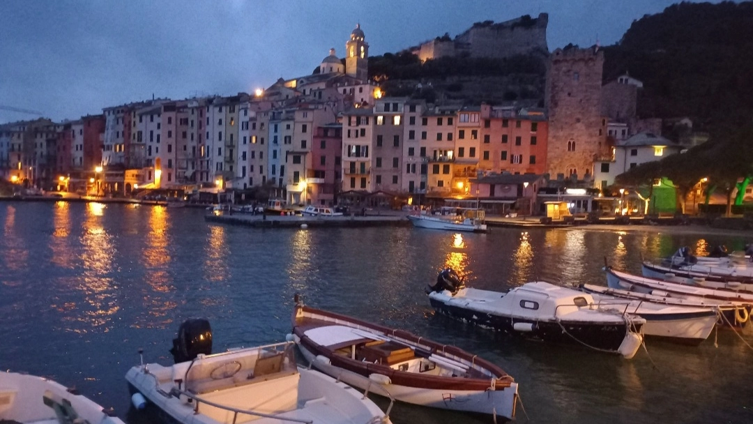 Non solo Cinque Terre: dalla Venere di Botticelli alla musa della moderna fotografia, La Spezia offre storie inaspettate, panorami mozzafiato dal Castello, musei da primato e tanta buona tavola