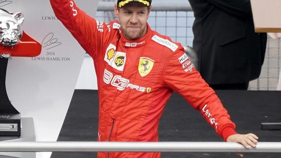 Sebastian Vettel sul podio in Germania (foto Ansa)