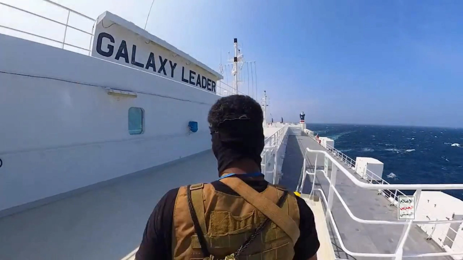 Al Jazeera, video houthi con la nave 'Galaxy Leader' sequestrata nel Mar Rosso