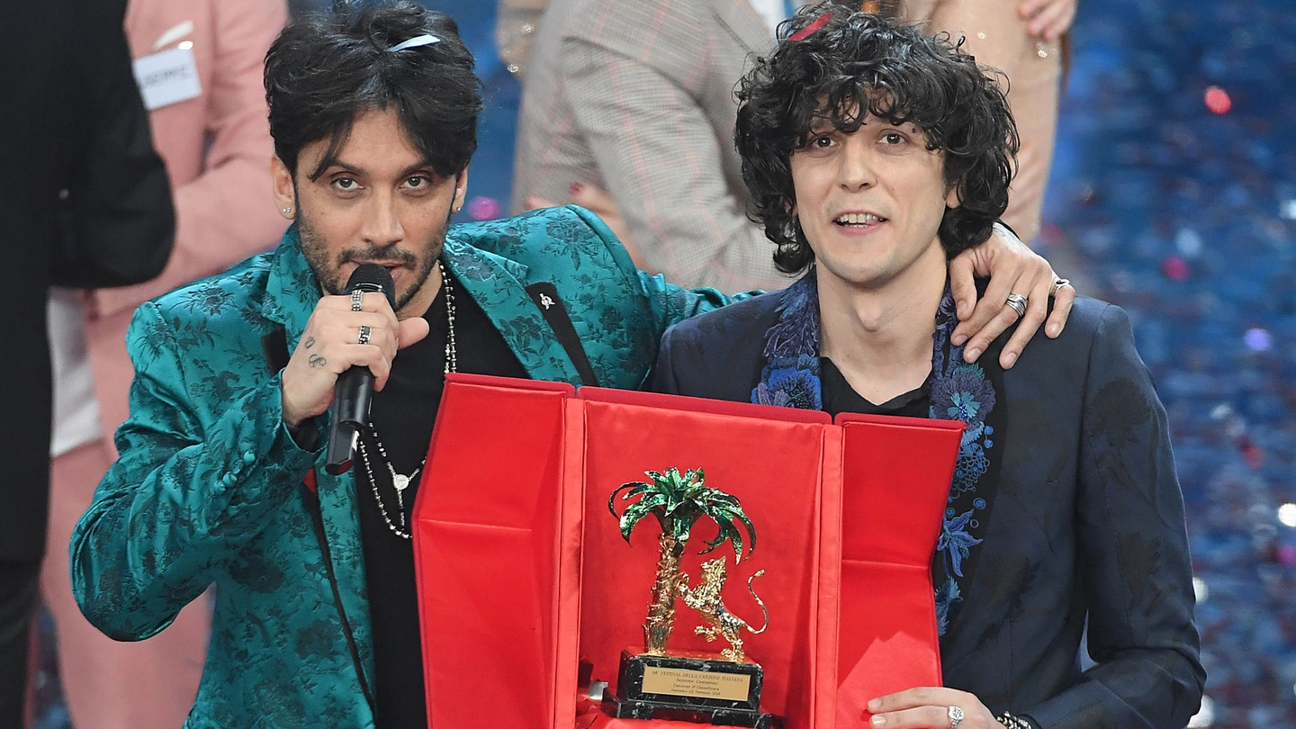 Fabrizio Moro ed Ermal Meta vincono Sanremo 2018 (Lapresse)