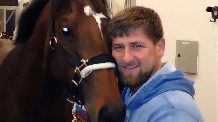 Ramzan Kadyrov con Zazu