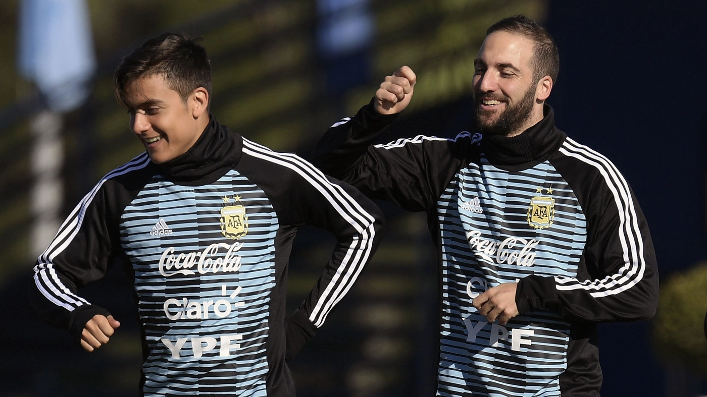 Dybala e Higuain, tenuti fuori dalla formazione titolare dell'Argentina contro l'Islanda