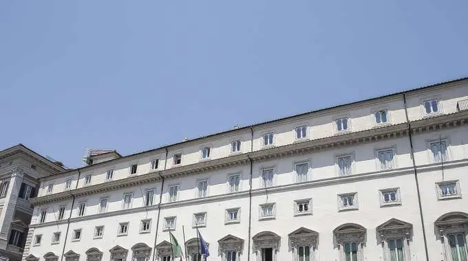 Cdm autorizza fiducia Dl vaccini-banche