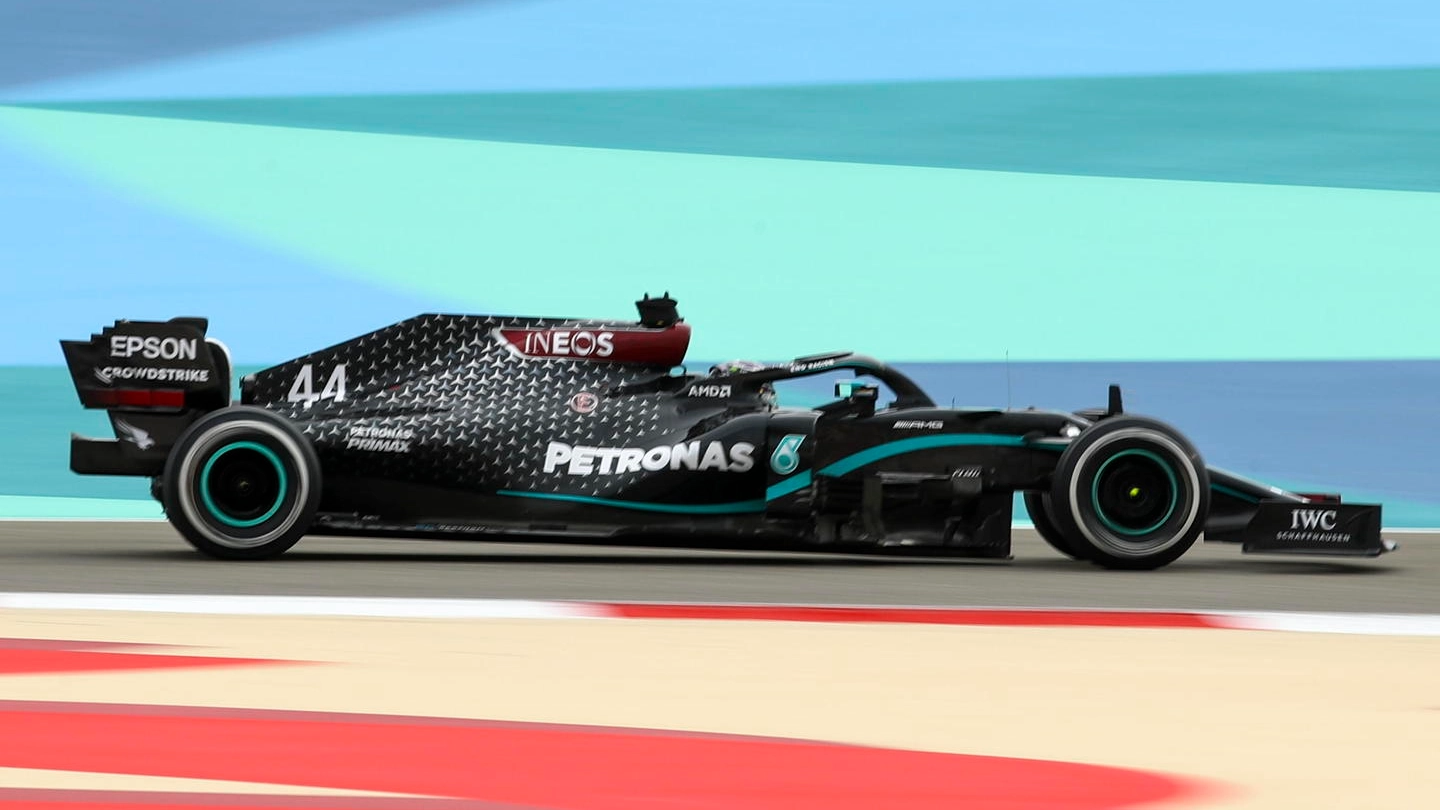 Lewis Hamilton sulla Mercedes-AMG Petronas (Ansa)