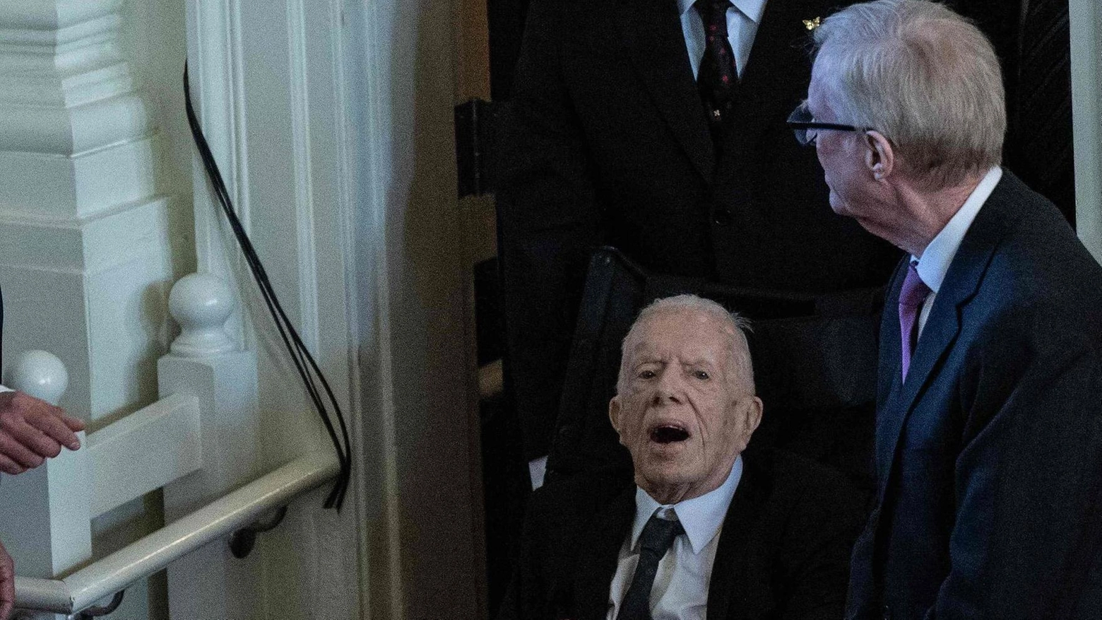 Carter e   la moglie morta. A 99 anni in sedia a rotelle : "La saluto l’ultima volta"
