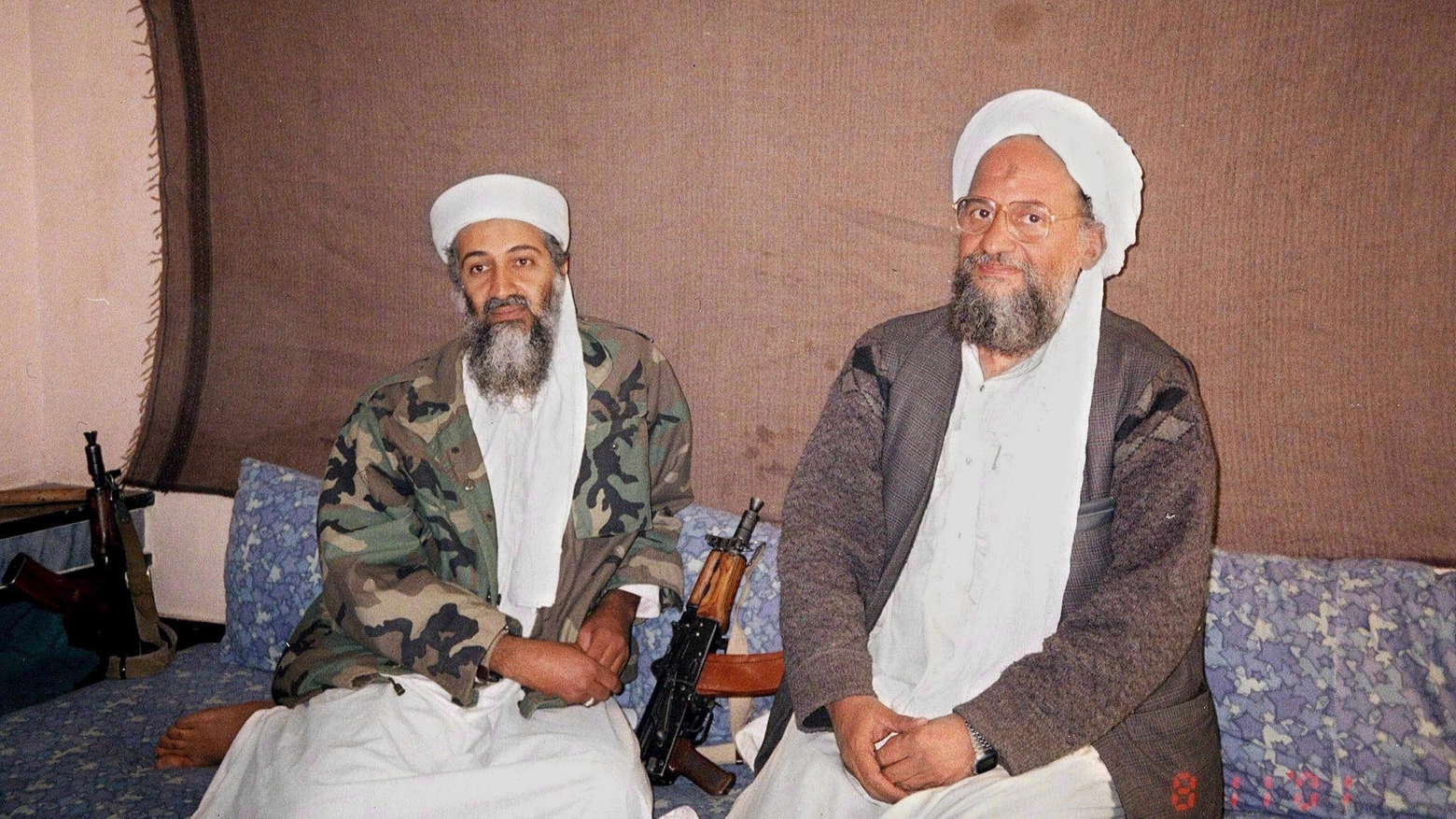 Osama bin Laden e Ayman al-Zawahiri in una foto d'archivio