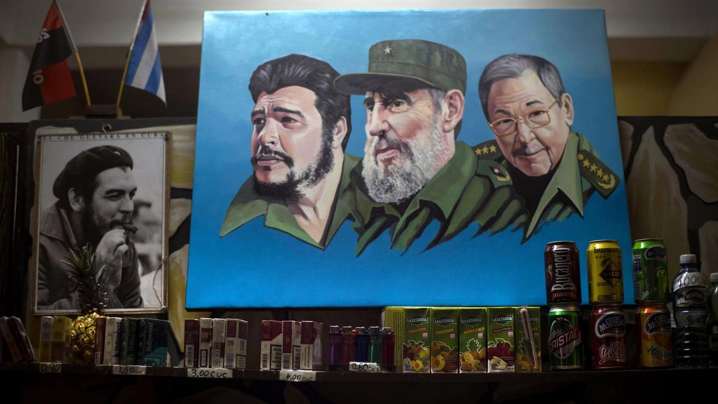 Mostra fotografica per gli 89 anni di Fidel Castro (Ansa)