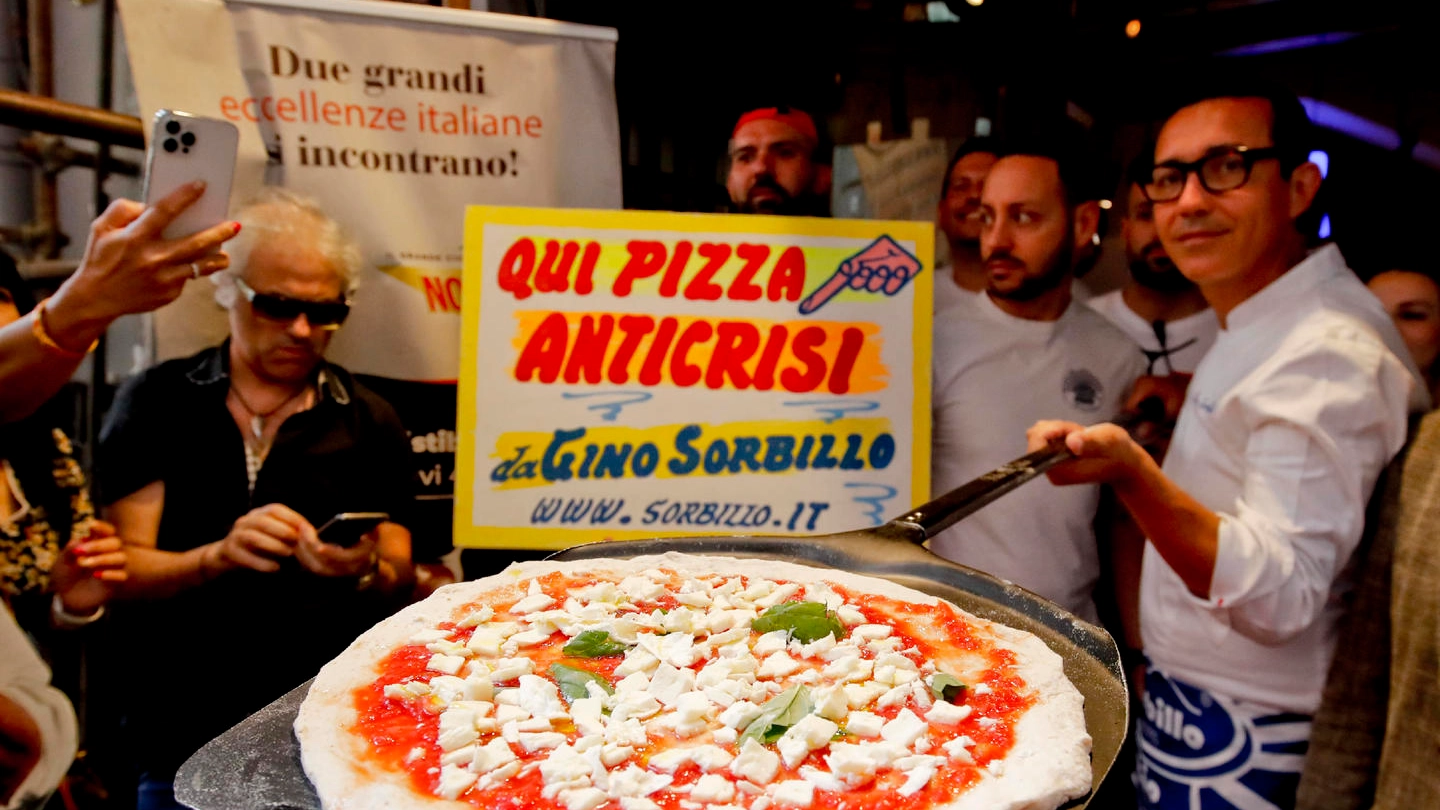 Manifestazione anti Briartore a Napoli