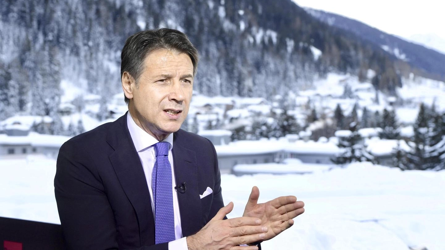 Il premier Giuseppe Conte a Davos (Ansa)