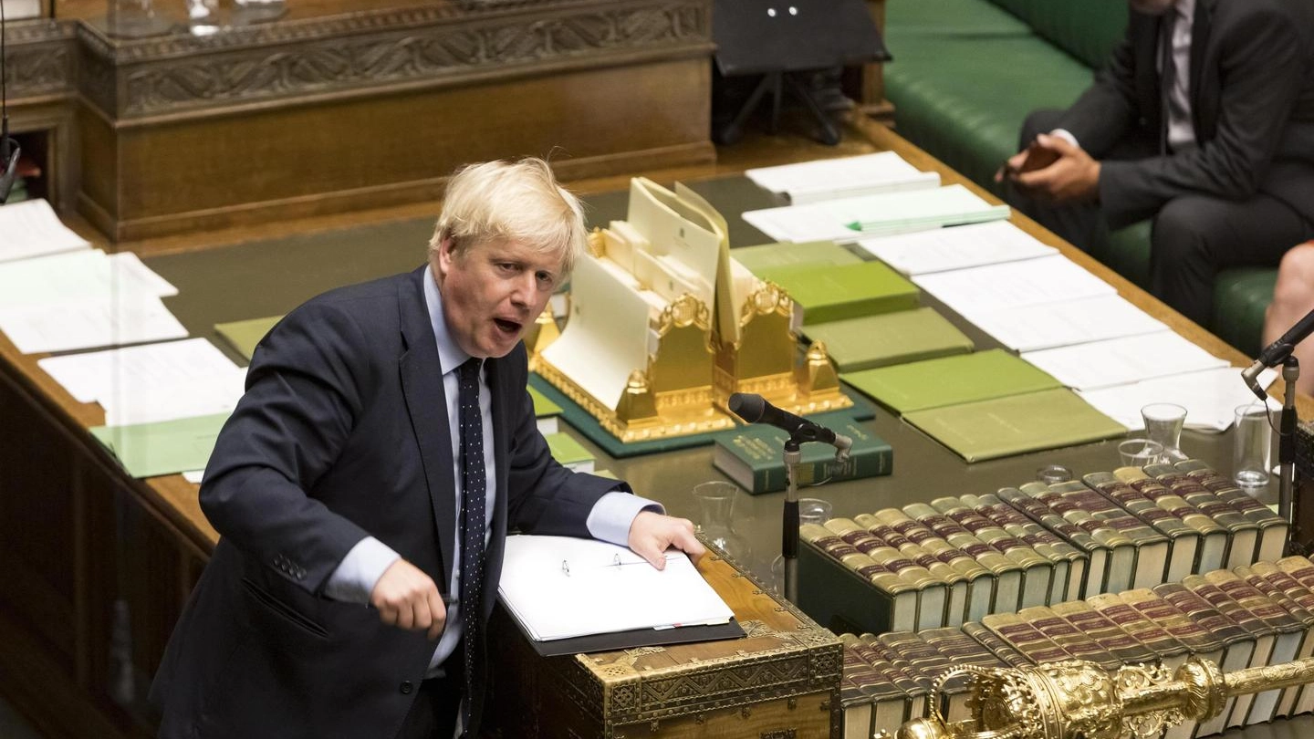 Boris Johnson furioso con 21 Tory che gli hanno votato contro (Ansa)