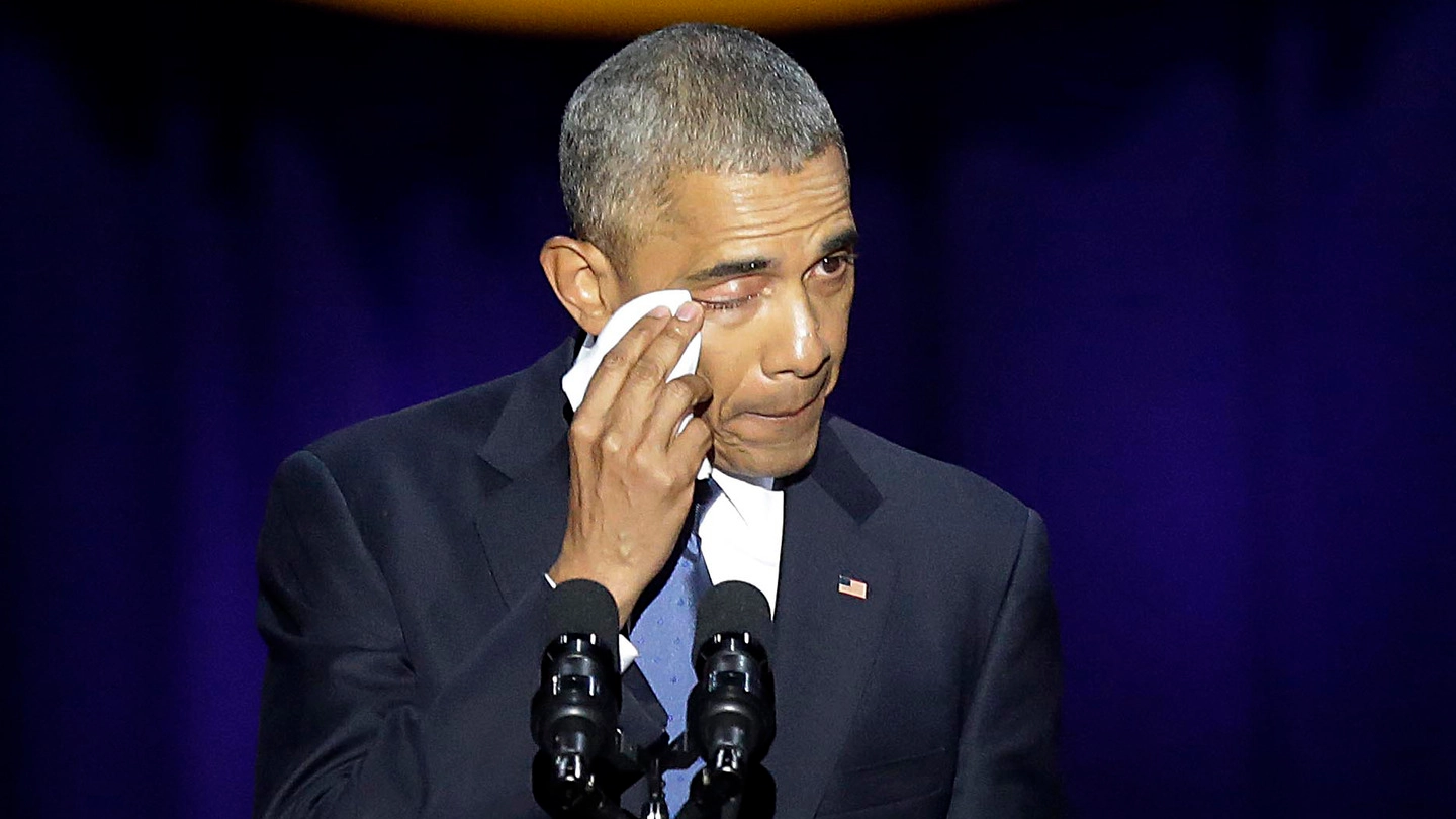 Obama commosso nel suo discorso di addio a Chicago (Afp)