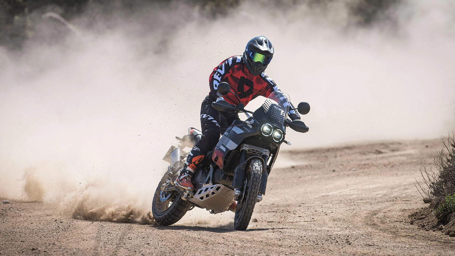La Ducati DesertX è una moto che ha nell’off-road il suo territorio naturale