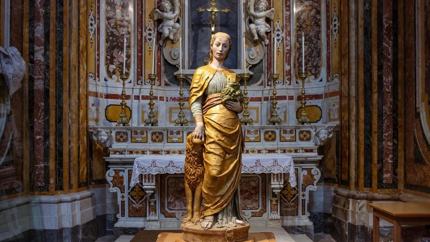 La statua di Sant'Eufemia nella Concattedrale di Santa Maria Assunta ad IrsinA (Matera)